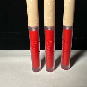 Kylie Cosmetics Red velvet 405